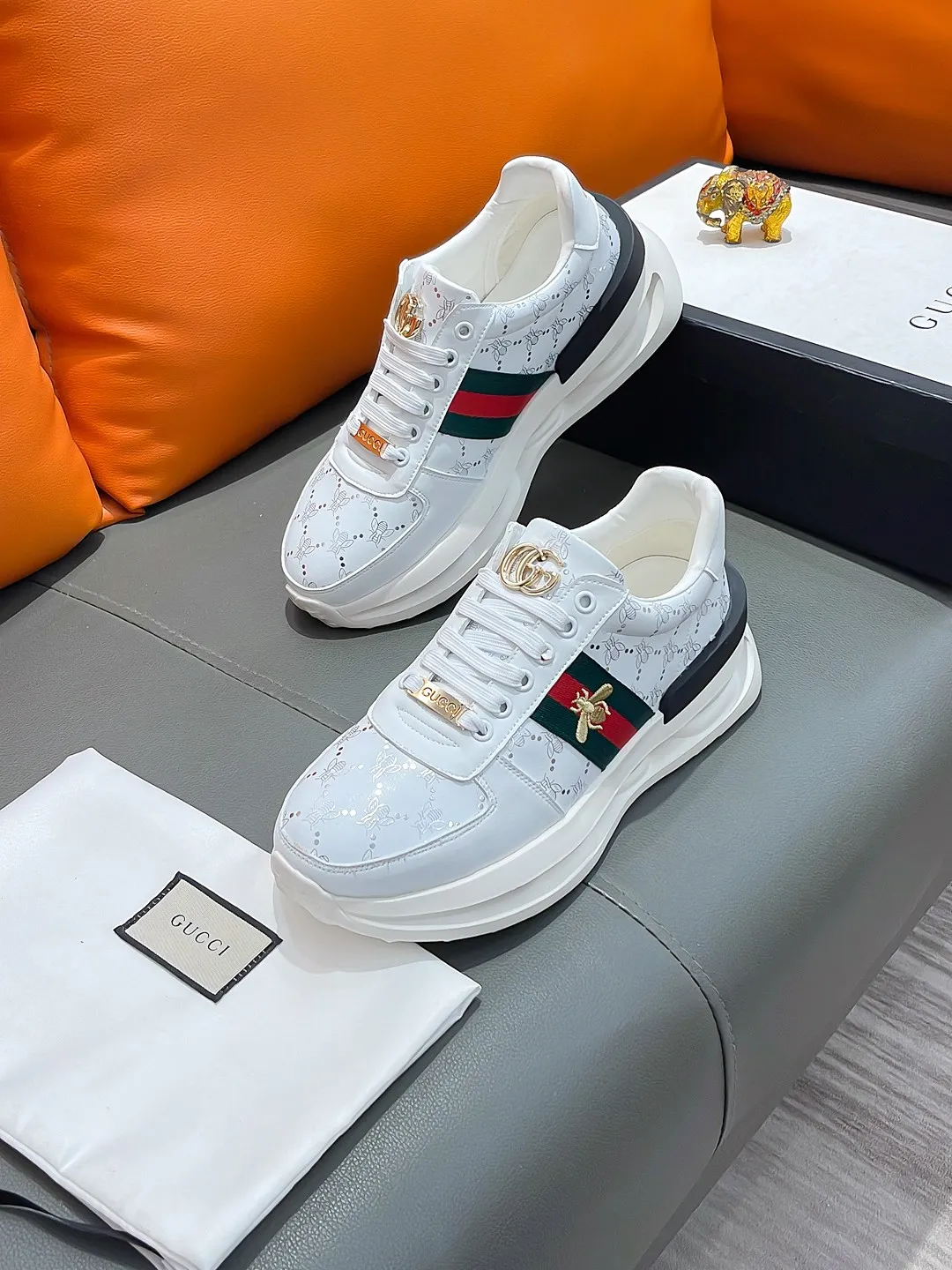 Men's shoes GUCCI "Gucci" P460 Regular size: 38-44 (casual shoes) Product materials: Selected cowhide upper, soft sheepskin lining; original outsole.